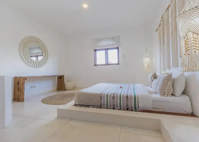 3 Bedr Mediterranean Vibes Private Pool 5min